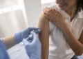 Terminais da CS Mobi Leste SP oferecem vacinação e prevenção às hepatites virais em Julho