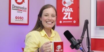 Aline Teixeira debate violência contra a mulher e políticas públicas no Fala, ZL!
