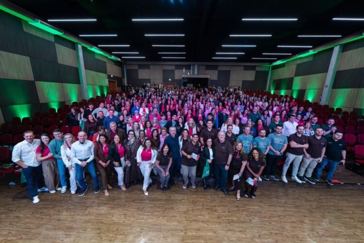 Encontro celebra 10 anos dos Comitês Jovem e Mulher da Sicredi Vale do Piquiri Abcd PR/SP