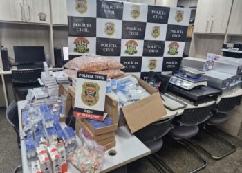 Polícia fecha laboratório clandestino de medicamentos na Água Rasa