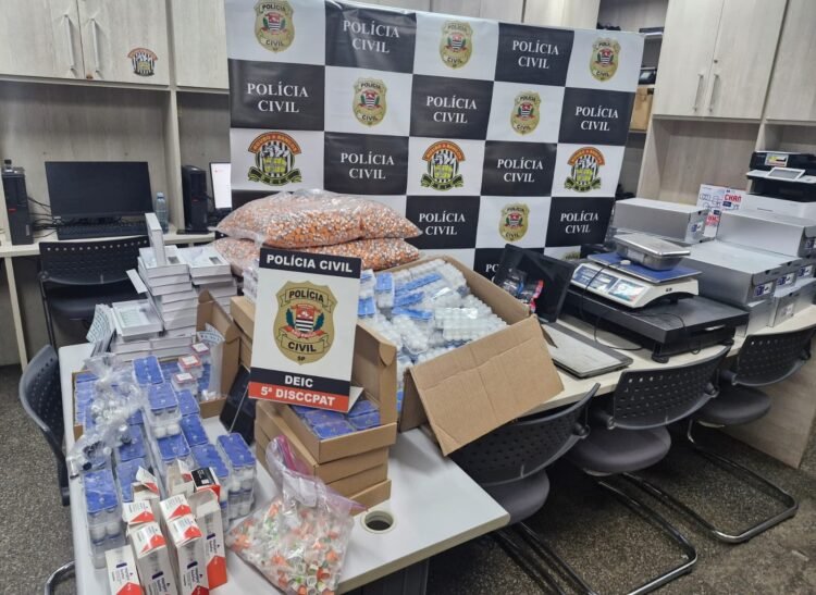 Polícia fecha laboratório clandestino de medicamentos na Água Rasa