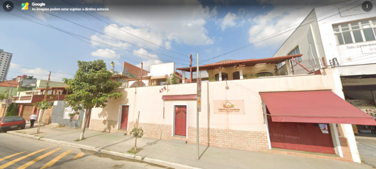 Escola interditada por risco da obra ao lado