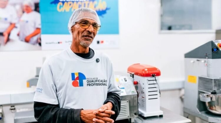 Caminho da Capacitação: aos 53 anos, morador de Ribeirão Branco troca a construção civil pela massa do pão