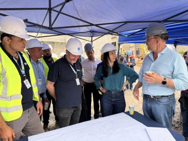 Com investimento de R$ 1,5 mi, Arujá recebe obras de redes de água e esgoto