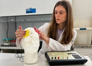 Estimulação cerebral aliada à educação nutricional reduz desejo por comida em mulheres com obesidade, mostra estudo - Agência SP, a agência de notícias de São Paulo