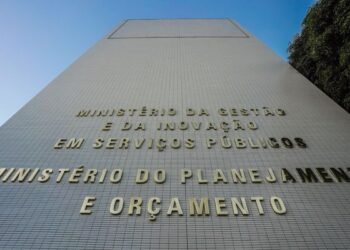 Governo libera R$ 5,2 bilhões para reforçar assistência social e saúde