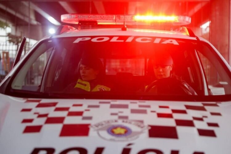 PM de SP resgata mãe e bebê ameaçados com faca após mais de seis horas de negociação em Votuporanga - Agência SP, a agência de notícias de São Paulo