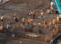 SP acumula mais de 173 mil vagas na área da construção civil este ano; veja como se inscrever