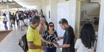 Trabalhador tem direito de sair do serviço para votar; confira a lei
